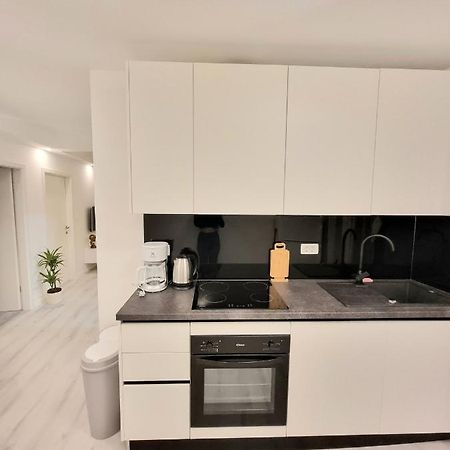 Appartement Un Ami à Pula Extérieur photo