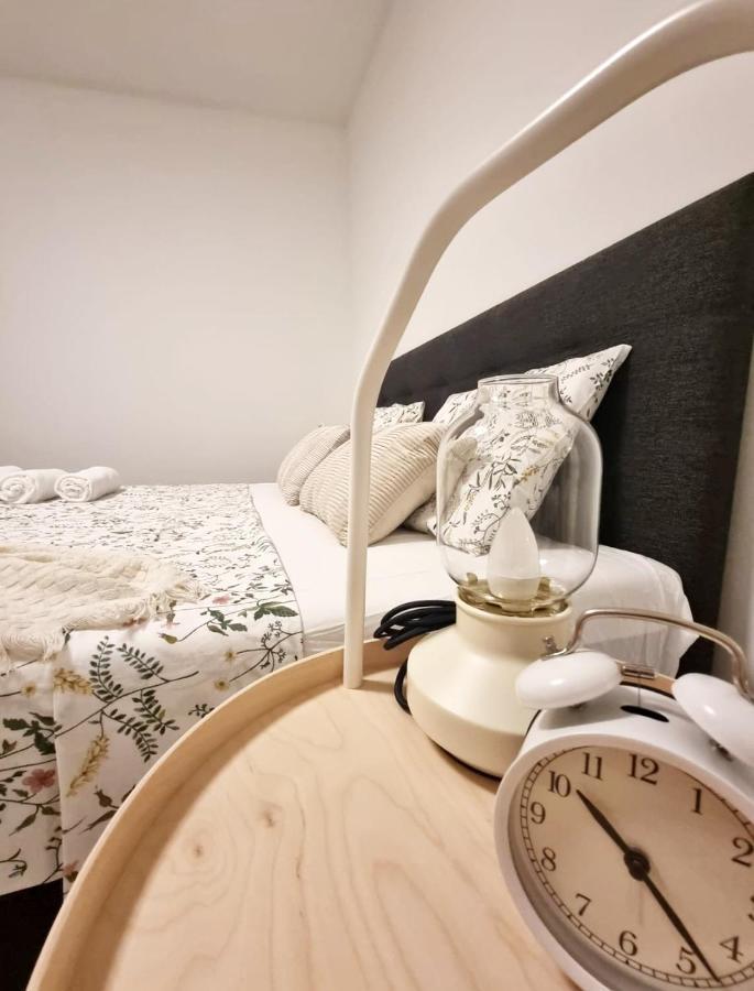 Appartement Un Ami à Pula Extérieur photo
